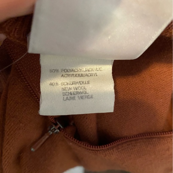 Vintage Mondi Turtleneck Sweater - Picture 5 of 5